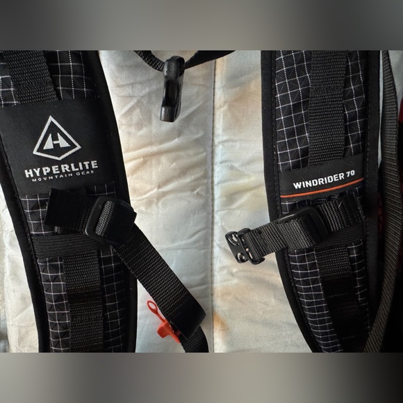 Hyperlite Mountain Gear Windrider 70 ultralight backpack new material medium - Picture 2 of 11